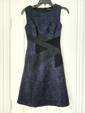BCBGMaxAzria Alma Dress: Navy and Black Textured Sleeveless A-Line, Size 0 - NWT